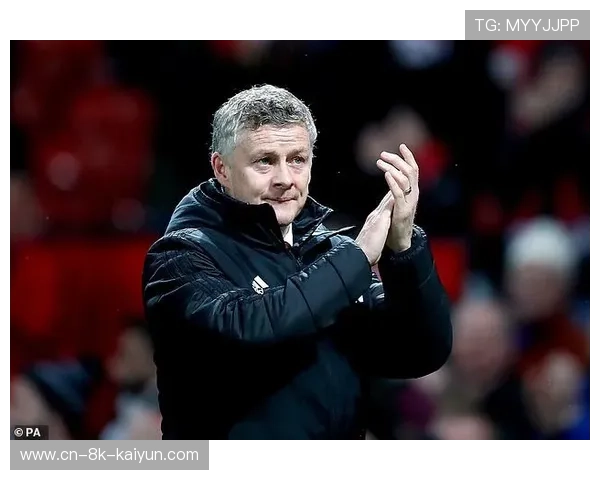 米克特贝克·奥罗尔拜一拳KO杰克·赫尔曼森，粉丝呼吁后者退役